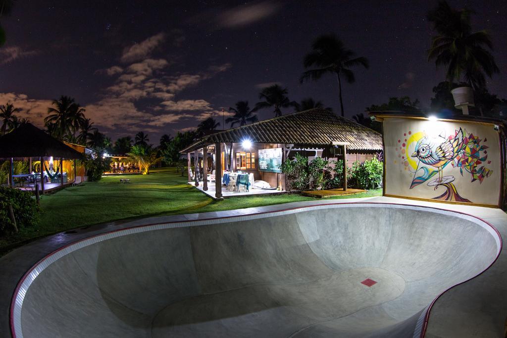 Bahia Surf Camp Hotel Abrantes ภายนอก รูปภาพ
