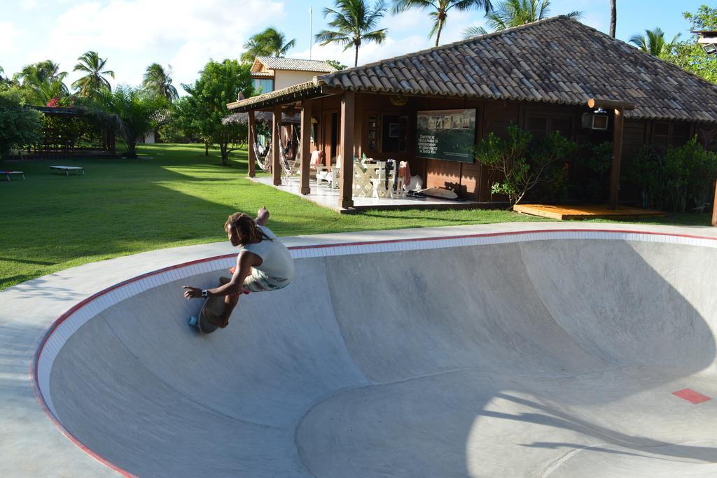 Bahia Surf Camp Hotel Abrantes ภายนอก รูปภาพ